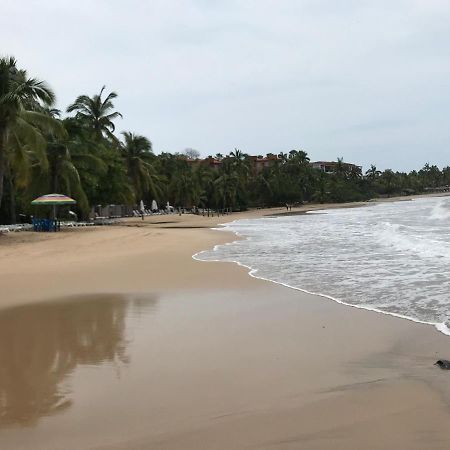 Casa Romantica De Playa Ixtapa  Exterior photo