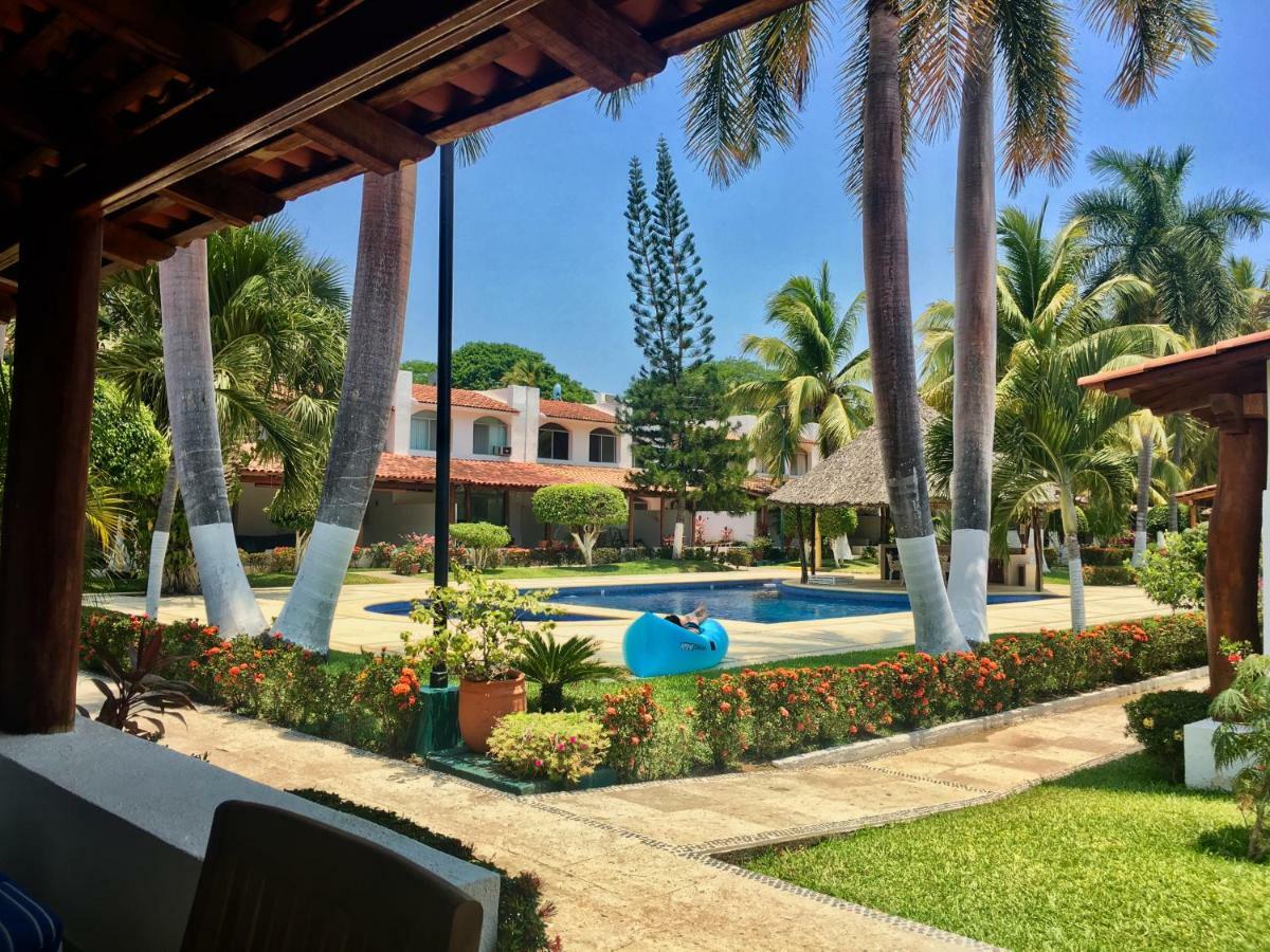 Casa Romantica De Playa Ixtapa  Exterior photo